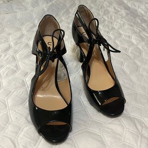 Comfy, Sexy, Black Heeled Shoes!